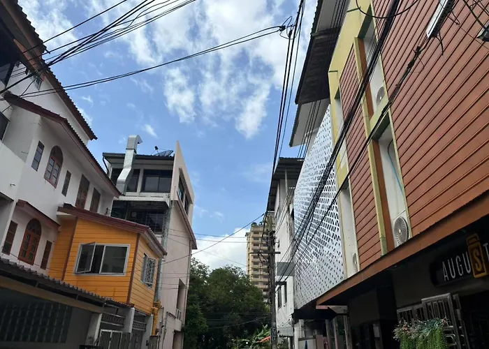 Apamet Sukhumvit 55 * Bangkok